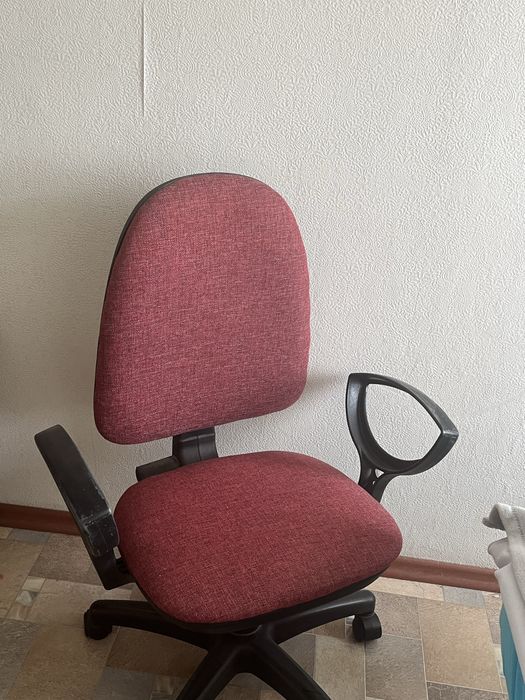 Продам офисное кресло