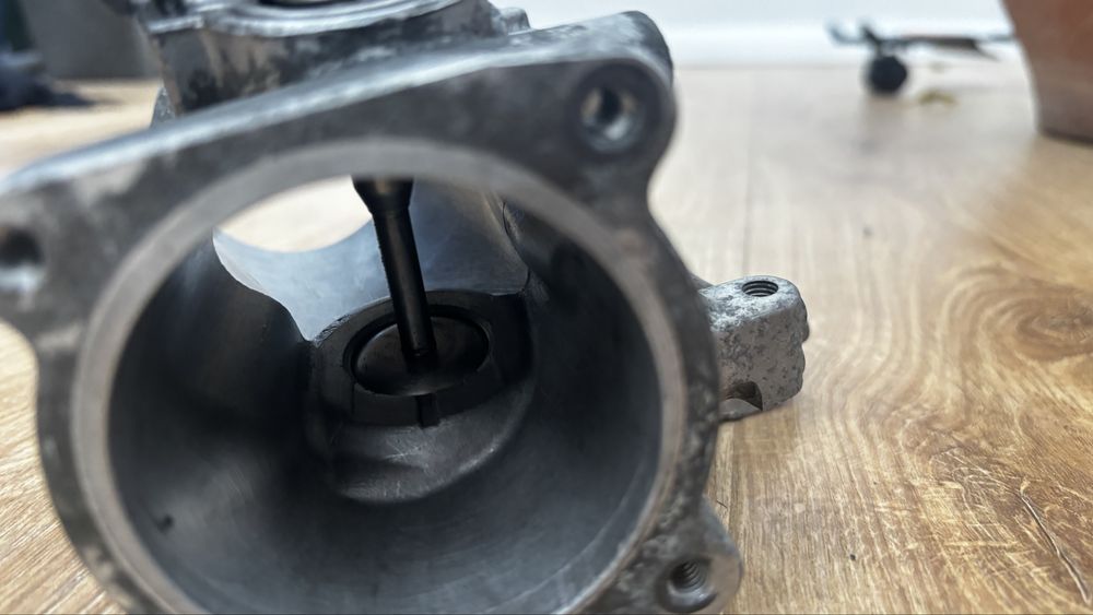 Egr volvo xc60 motor 2.4 diesel Pierburg 5.05906.03