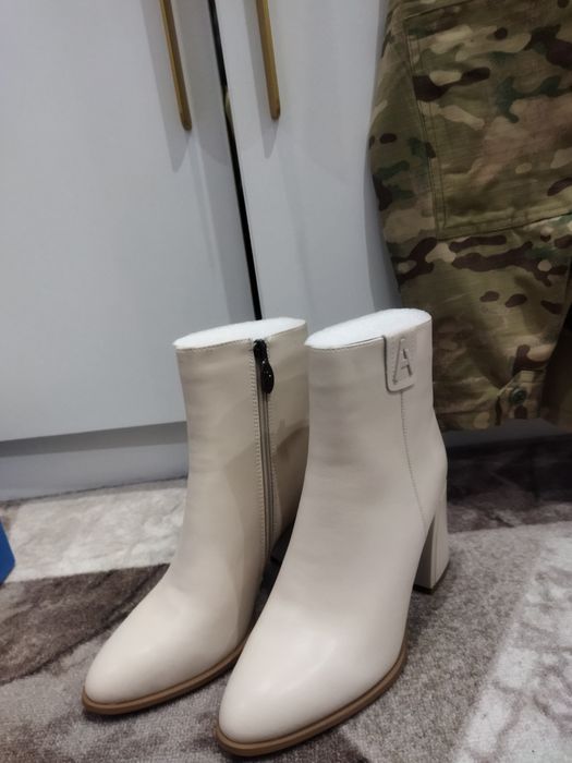 Продам осенние сапоги