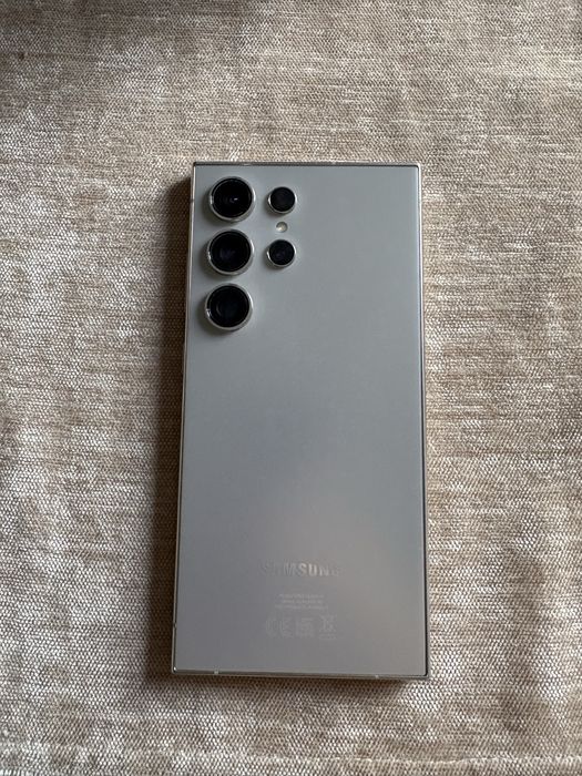 Samsung Galaxy S24 Ultra 256GB.