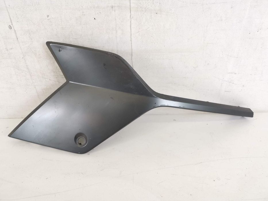 Рено Острал / Renault Austral Оригинална долна дясна решетка в добро с