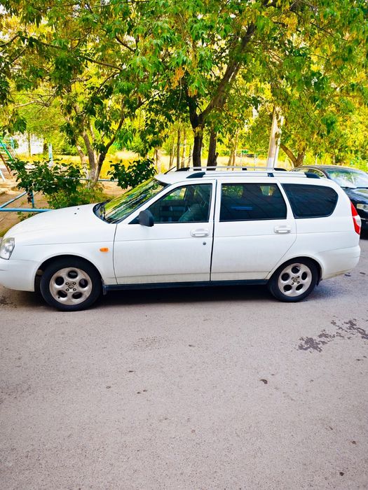 Продам Приору 2011 года