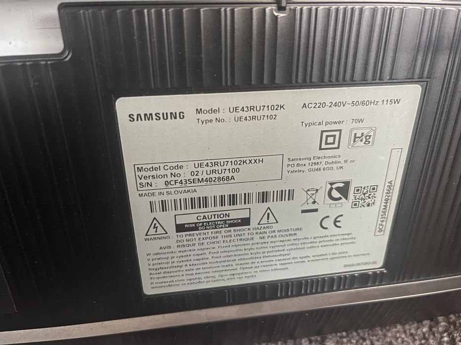 TV Samsung за части UE43RU7102K