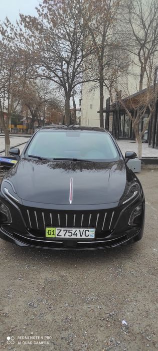 Hongqi e-qm5 sotiladi