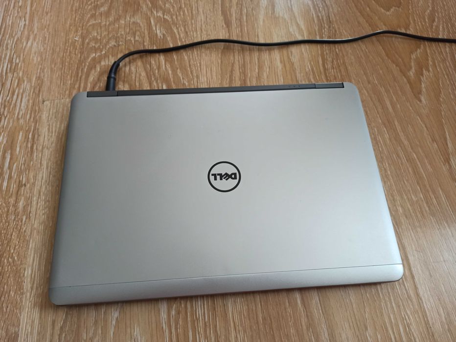 Лаптоп Lenovo E7440 I5-4300U 8GB