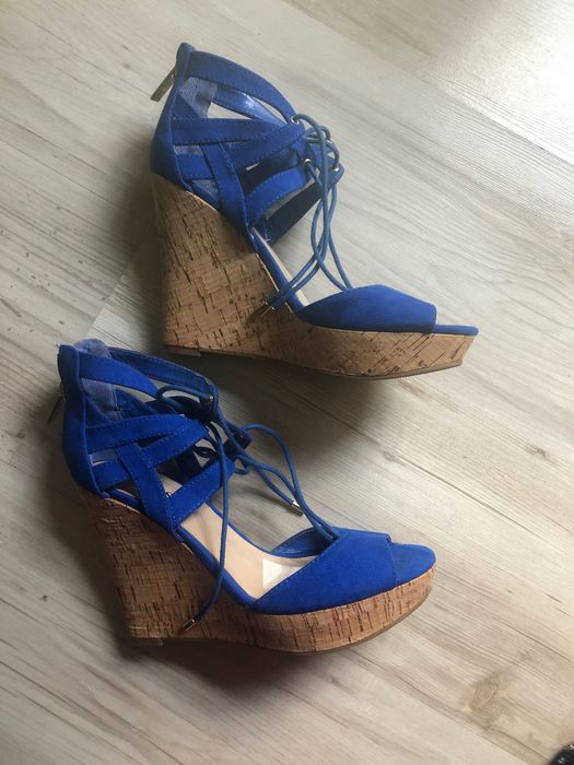 Обувки, кецове и сандали Guess, Armani, Michael Kors, Disel