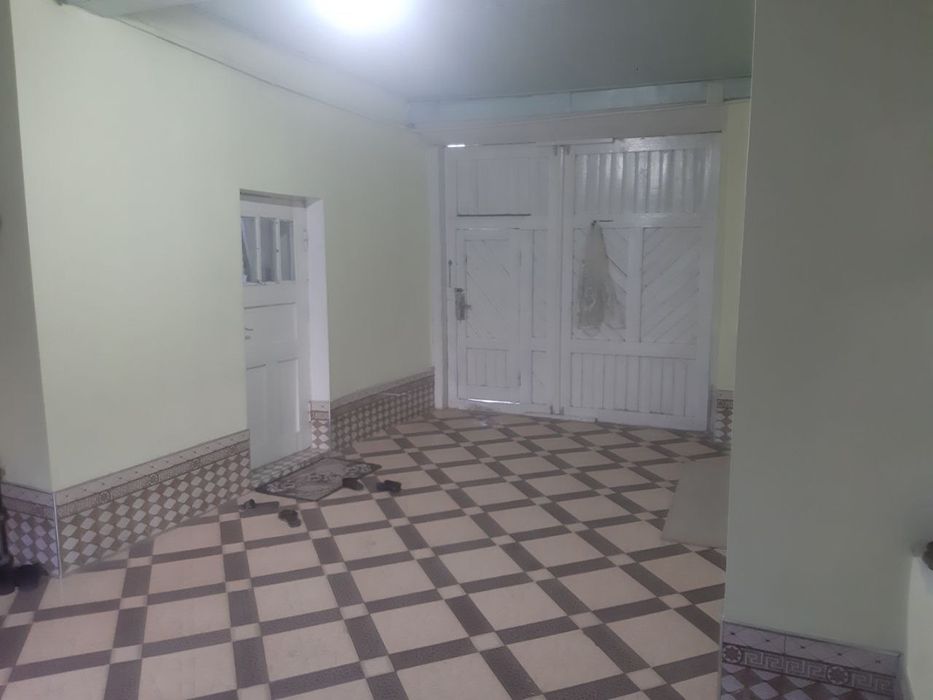 Turar joy sotiladi srochna