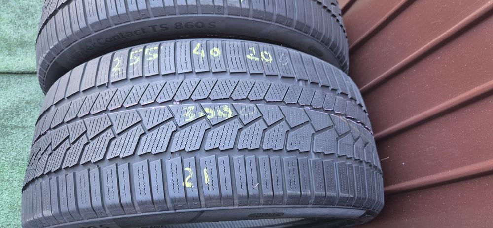 255 40 20 Continental m+s