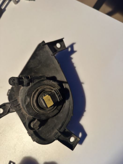 Части за BMW E90- Модули за фарове - Airbag - Халогени