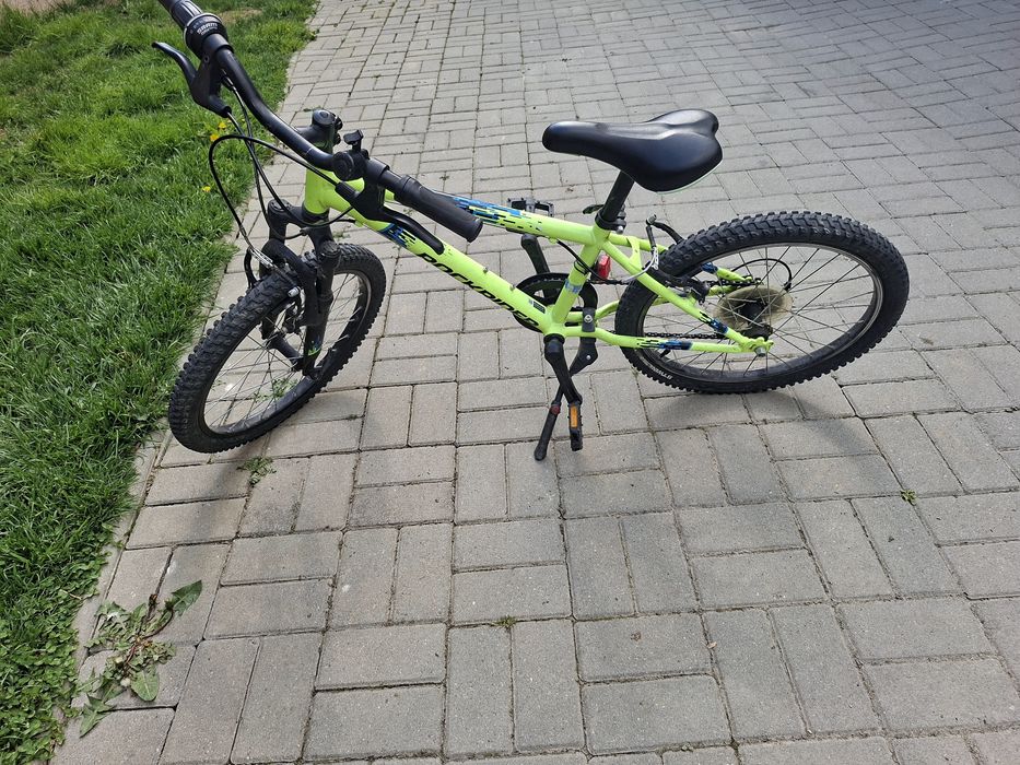 Bicicleta copii 7-10 ani