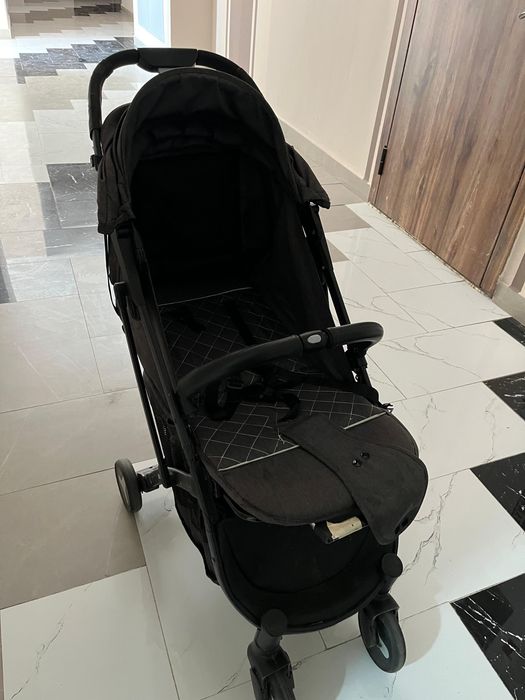 Коляска прогулочная