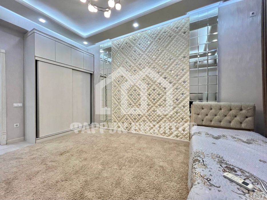 4/3/9 100м2 Паркентский новостройка кирпич