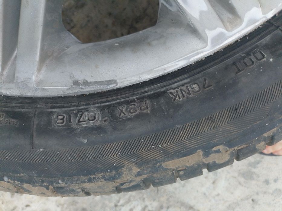 Cauciucuri 275 40 19