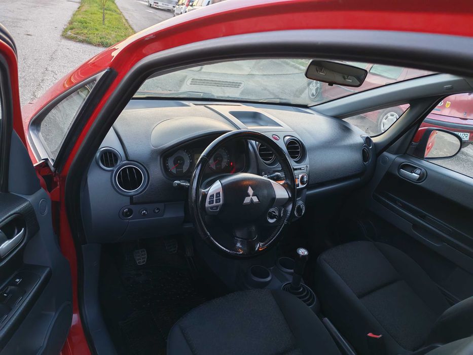 Mitsubishi Colt 1.2 Benzină, Climă, an 2012, Euro 5