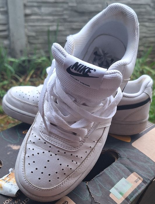 Nike Court Vision - marimea 38 - 149 lei