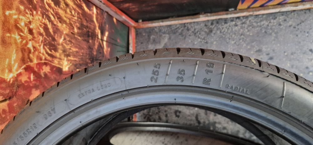 2 Anvelope ca noi Kleber 255 35 R19 de vara . Dot 2023