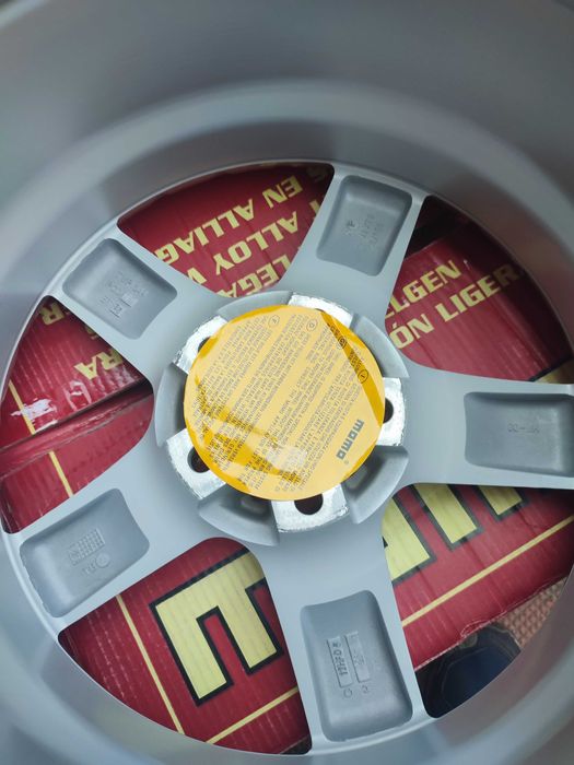 Джанти MOMO 5х112/17 ет35 8J.