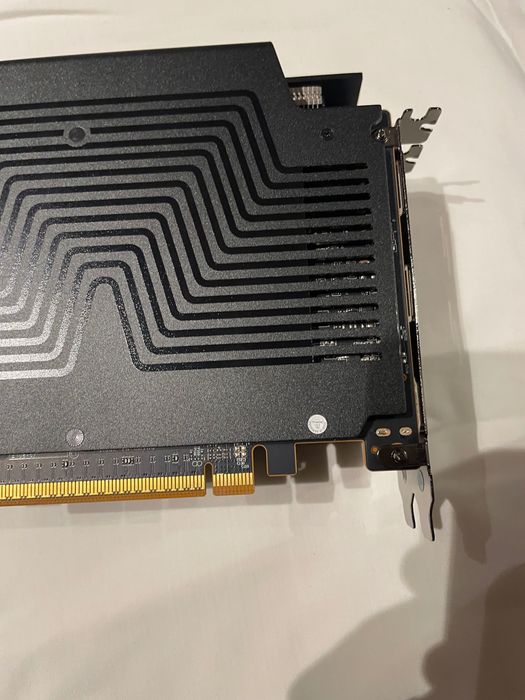 Rx 9060 xt 16gb XFX Swift OC trio