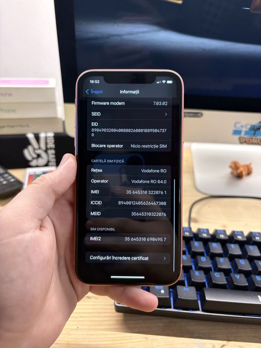 iPhone Xr Coral 64GB