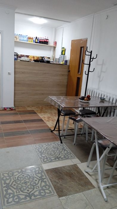 Продам столы 6 шт.+ табуретки.