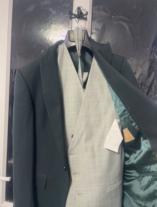 Costum de evenimente barbati