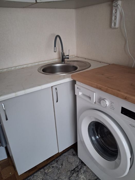 Продам комнату в общежитии.