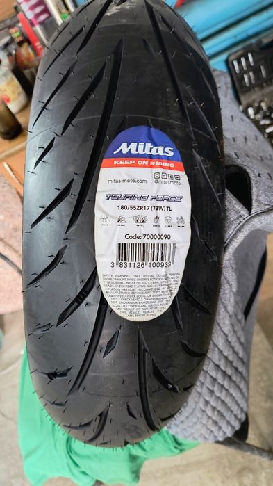 Продам шину на иотоцикл