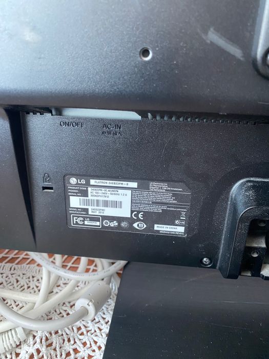 Монитор LG 24 инча