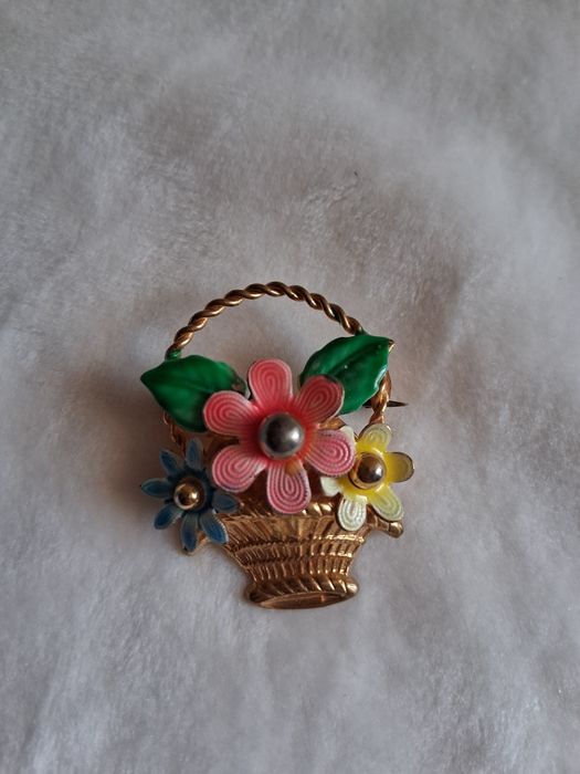 Брошь Корзинка(Чехословакия)