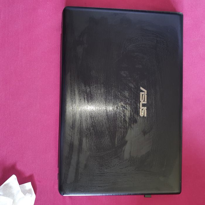 Vand Laptop ASUS