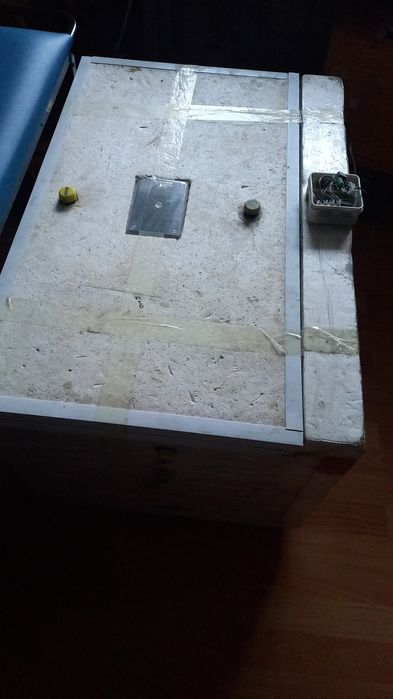 Продам самодельный инкубатор