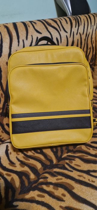 Раница Зара нова