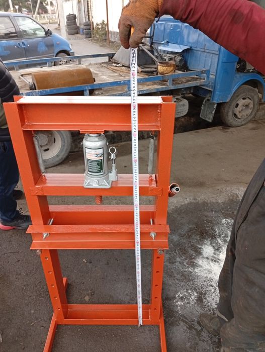 Прес гидравлический