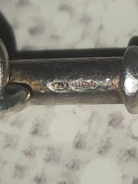 Vând o brățară de argint