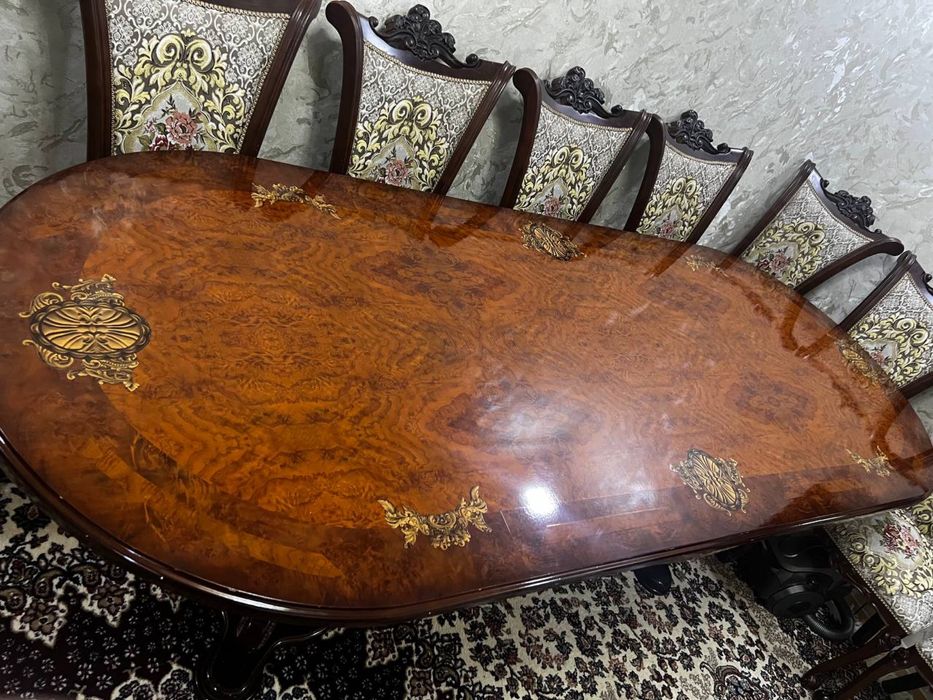 12 кишили стол стуллар сотилади. 100% ёнгок