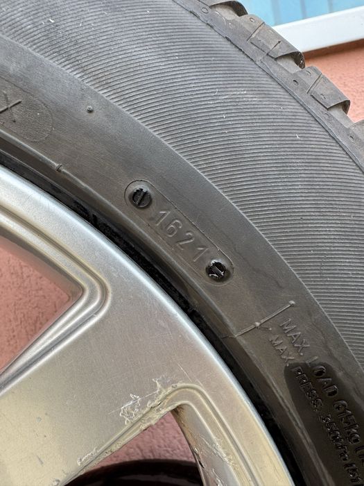 Летни гуми с джанти 205/55/16