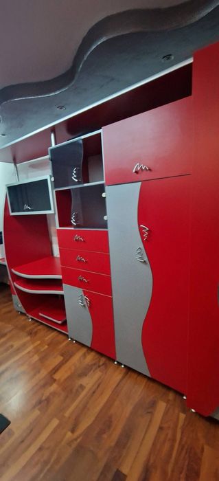 Vand mobila camera tineret plus cadou