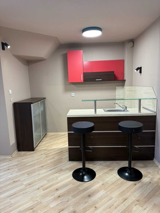 Дава се под наем Офис в Пловдив, Център - 93 кв.м за 697.17 € - Снимка #4