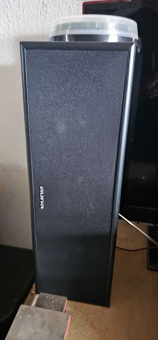 Se vinde pachet amplificatoare HK + 2 boxe Auna aproape nou.