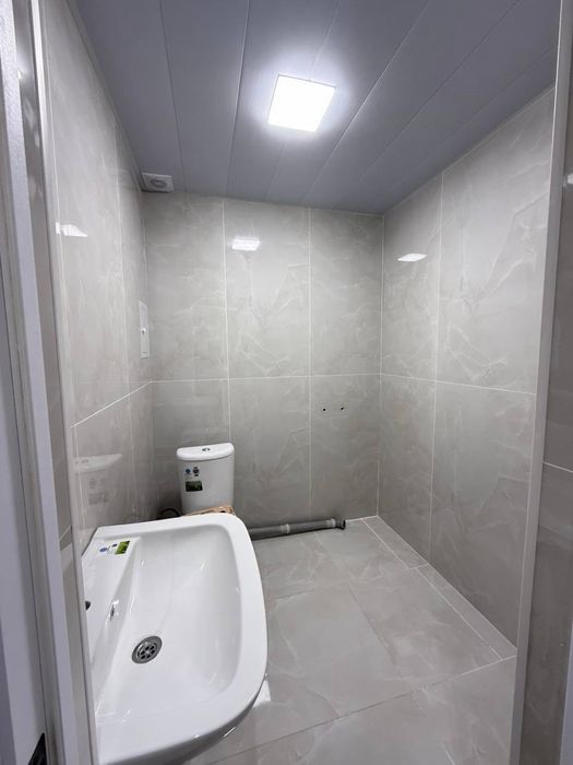 Срочно продается в чирчик 10 микрарайон рядом карвон базар