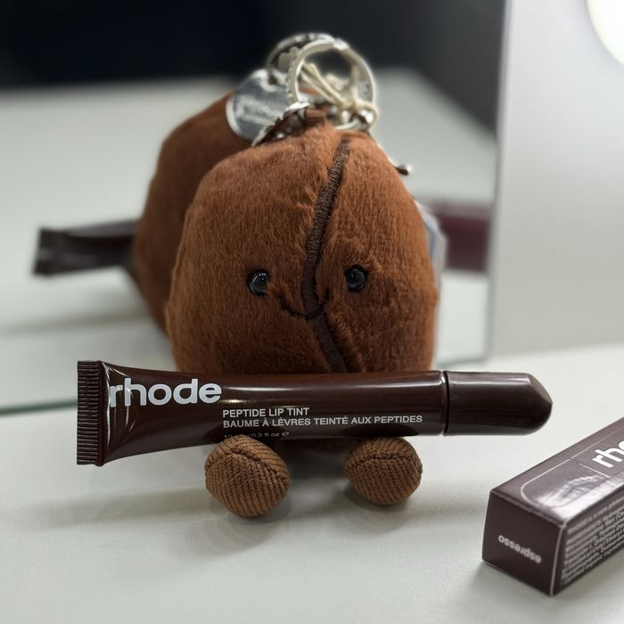 rhode x jellycat - гланц + ключодържател