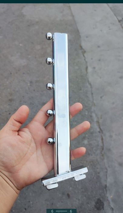 Вешалка настенная