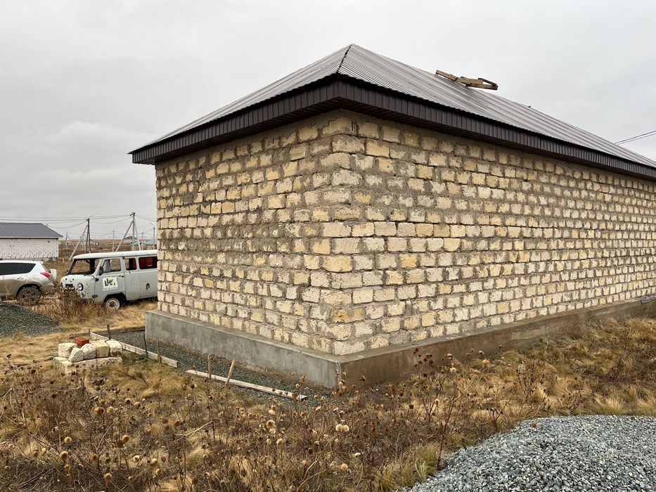 Продам земельный участок с гаражем.