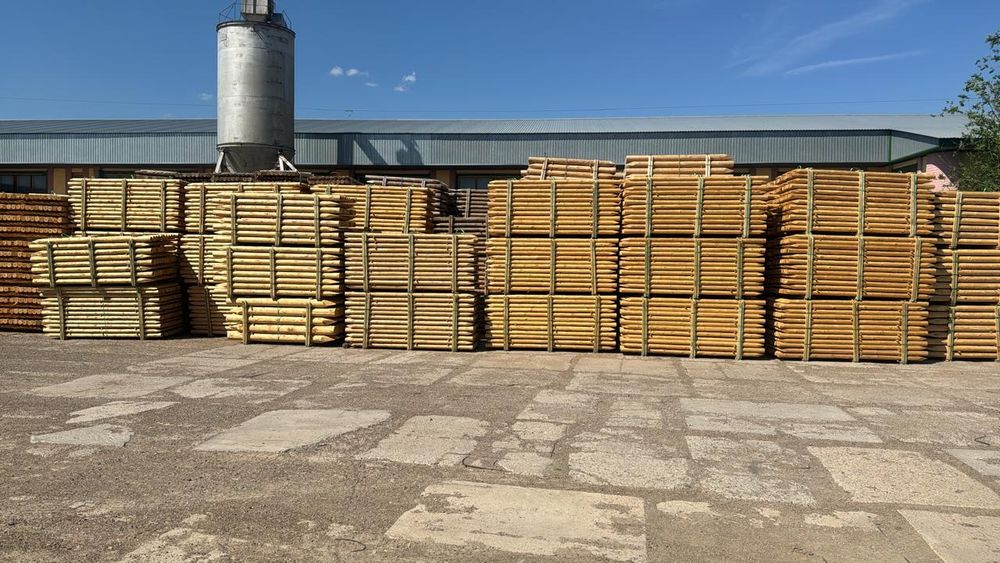 Продам колья деревянные.