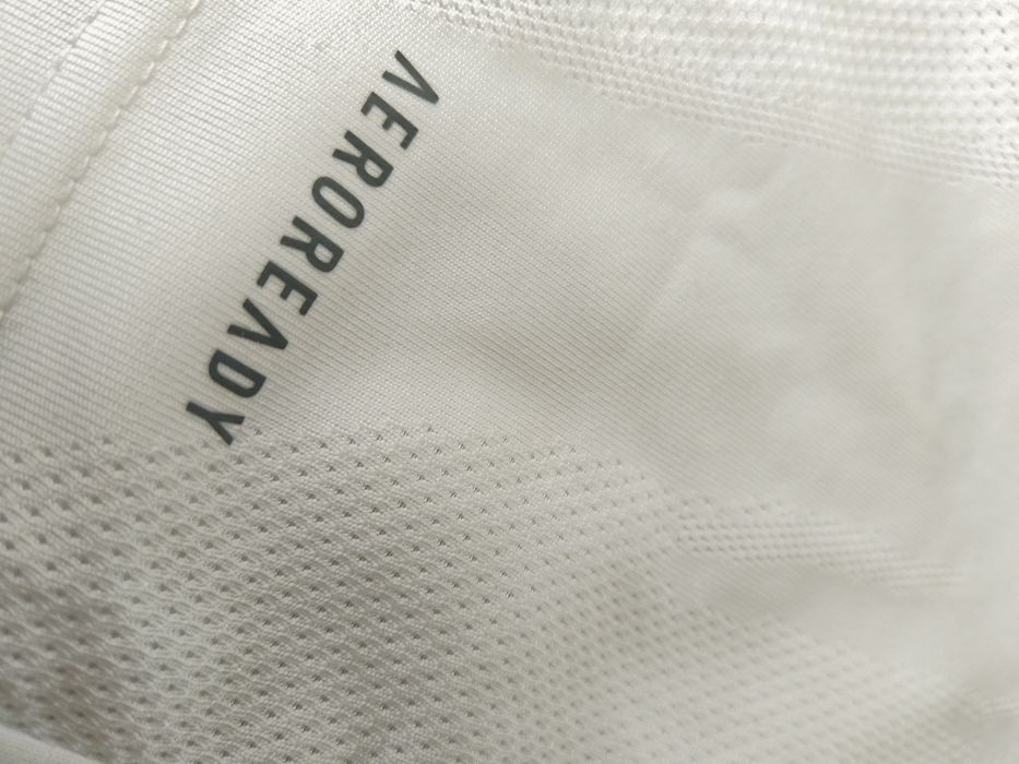 Тениска на Реал Мадрид