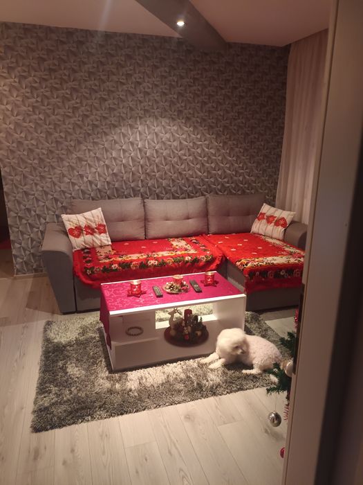 Apartament 3 camere de vânzare