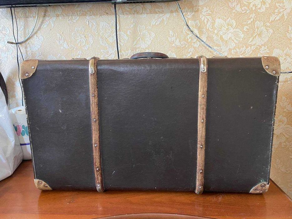 Чемодан ( стар, декор )