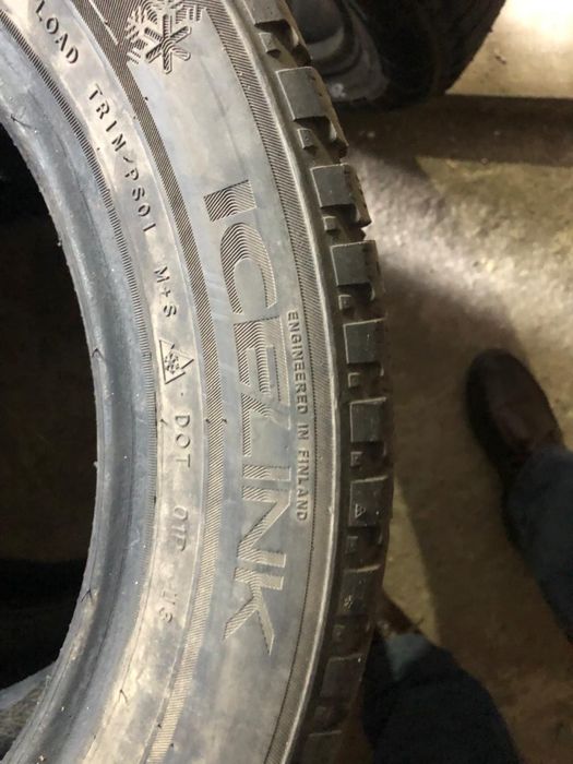 Зимние шины 215/ 55 R17 б/у triangle