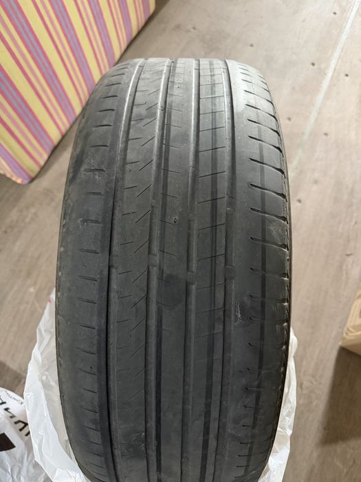 Продам летние шины комплект