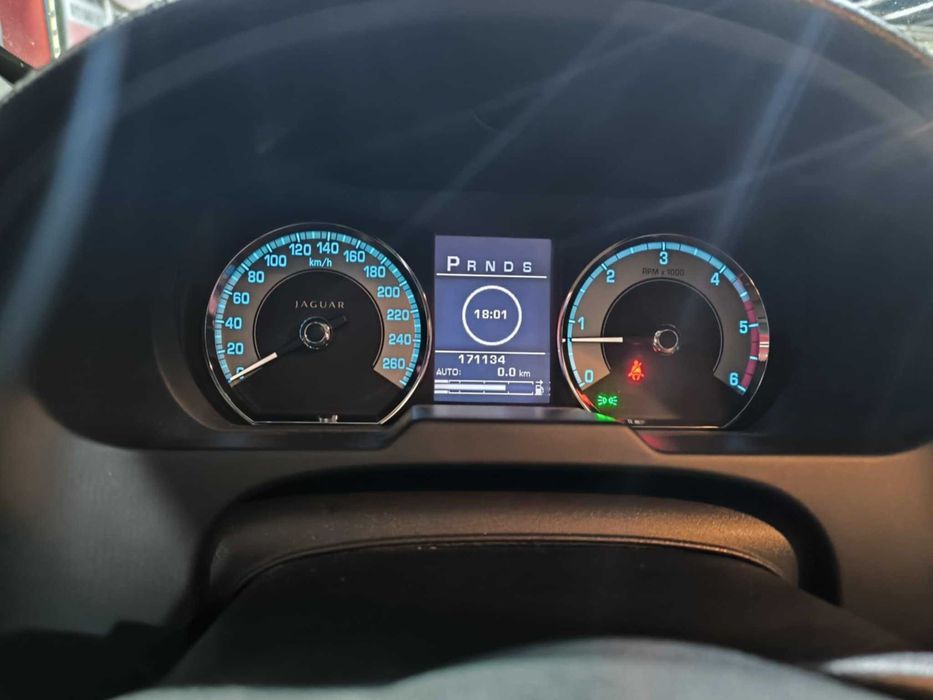 Jaguar XF, 2.7 diesel V6